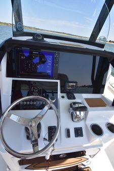 Sea-pro 239-CENTER-CONSOLE image