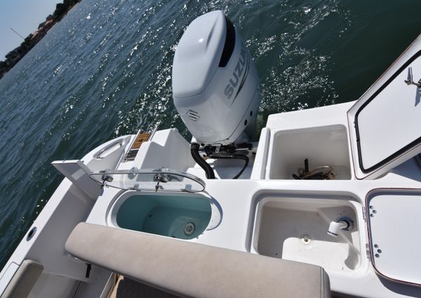 Sea-pro 239-CENTER-CONSOLE image