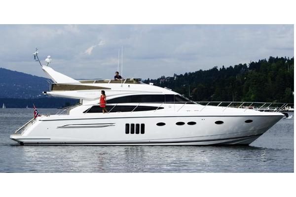 Princess Yachts 62 Flybridge - main image