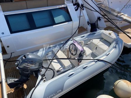 Fairline SQUADRON-65 image