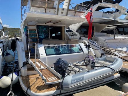 Fairline SQUADRON-65 image