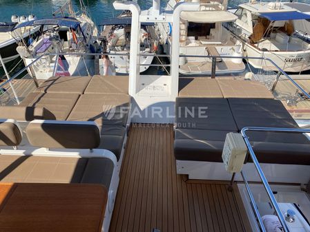 Fairline SQUADRON-65 image