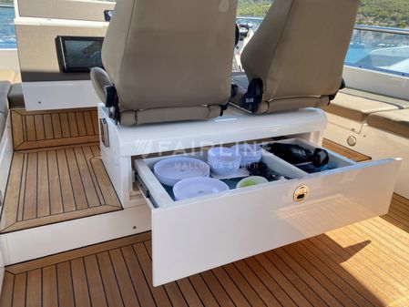 Fairline SQUADRON-65 image