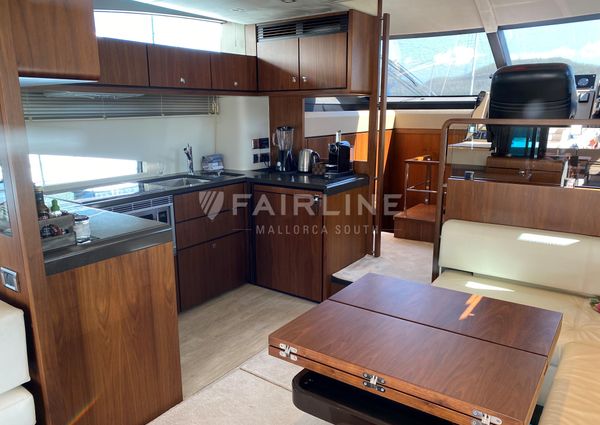 Fairline SQUADRON-65 image