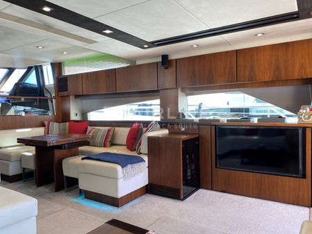 Fairline SQUADRON-65 image