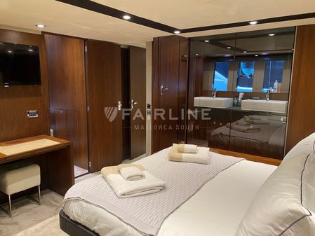 Fairline SQUADRON-65 image