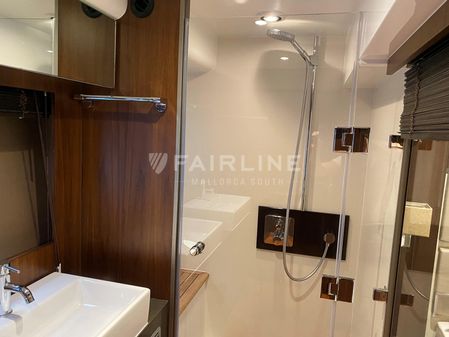 Fairline SQUADRON-65 image