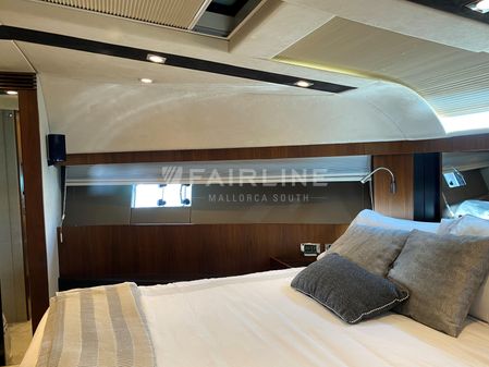 Fairline SQUADRON-65 image