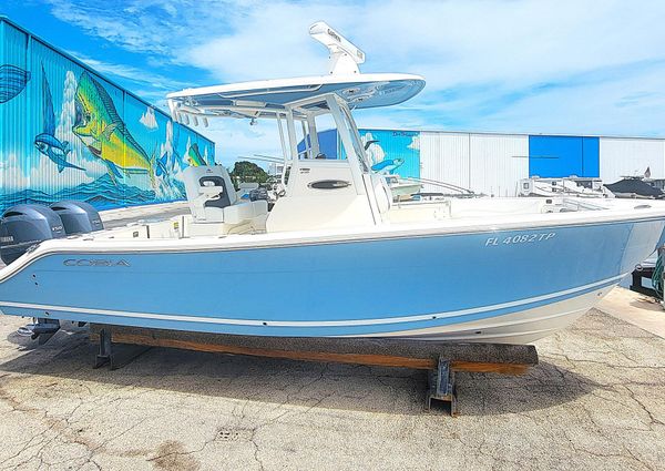 Cobia 240-CENTER-CONSOLE image