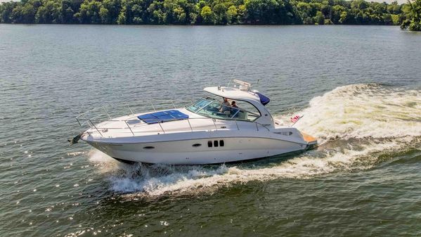 Sea Ray 390 Sundancer image