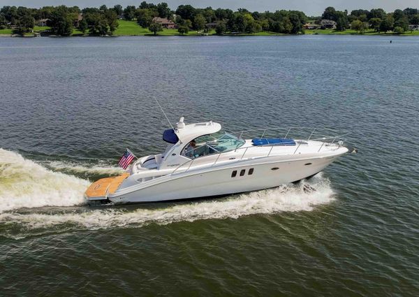 Sea Ray 390 Sundancer image