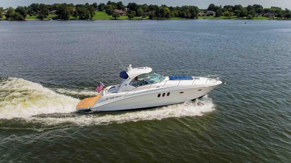 Sea Ray 390 Sundancer image