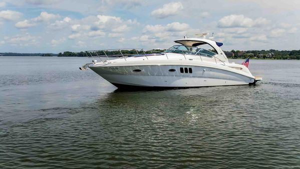 Sea Ray 390 Sundancer image