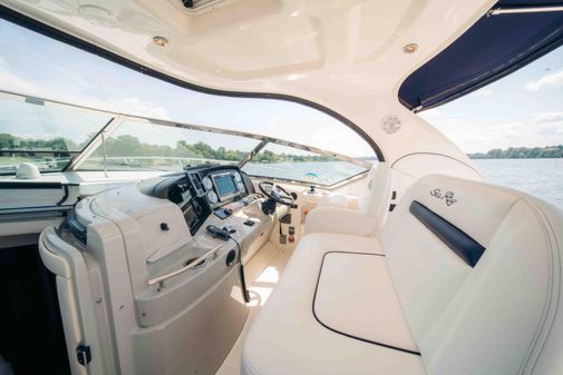 Sea Ray 390 Sundancer image