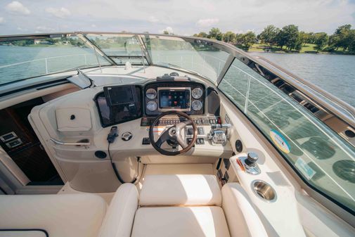 Sea Ray 390 Sundancer image