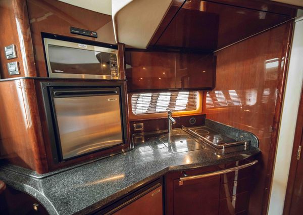 Sea Ray 390 Sundancer image