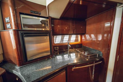 Sea Ray 390 Sundancer image