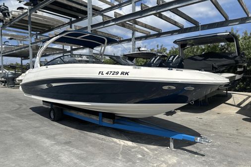 Sea Ray SDX 240 Outboard image