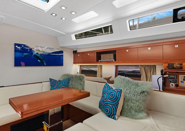 Beneteau Oceanis 55 image