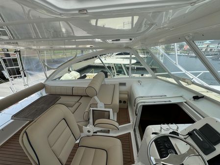 Luhrs 41 Open image