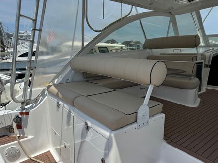 Luhrs 41 Open image