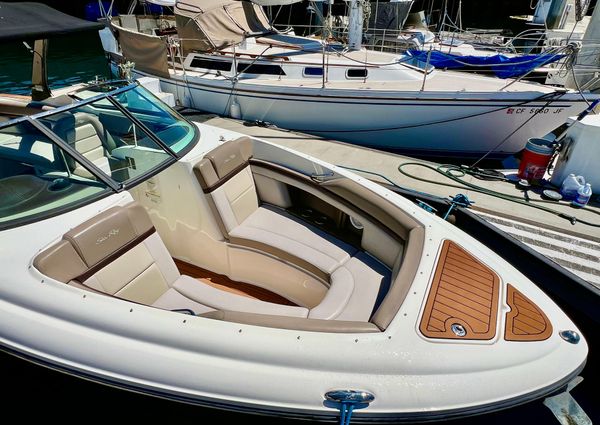 Sea Ray 270 SLX image