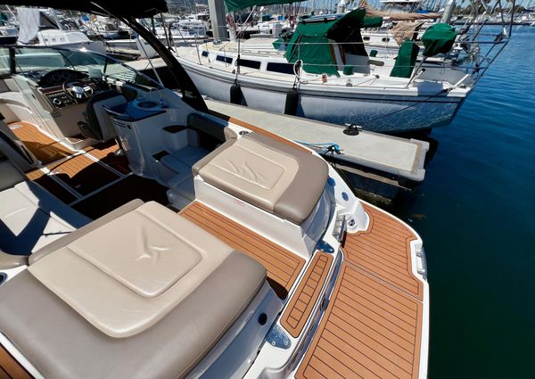 Sea Ray 270 SLX image