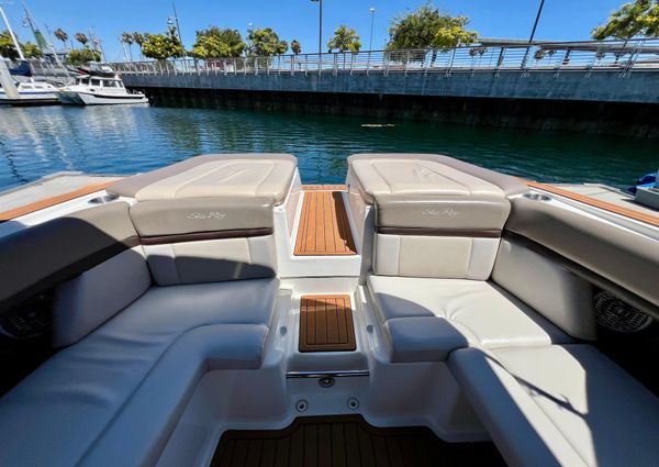 Sea Ray 270 SLX image