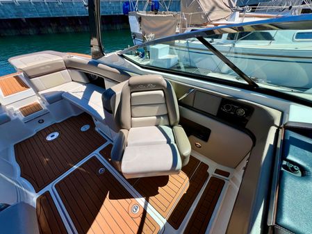 Sea Ray 270 SLX image