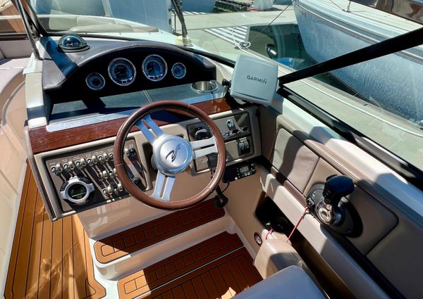 Sea Ray 270 SLX image