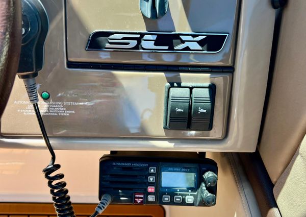 Sea Ray 270 SLX image