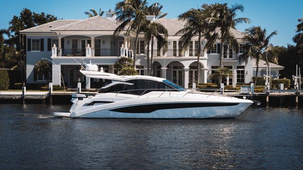 Galeon 425 HTS 