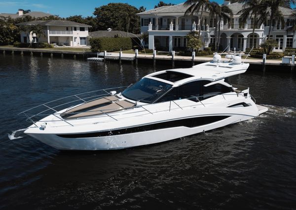 Galeon 425 HTS image