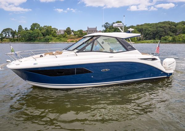 Sea Ray 320 image