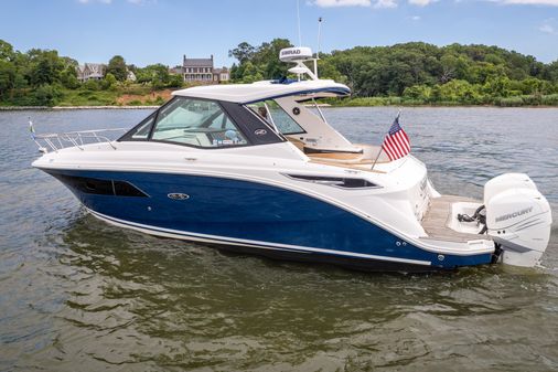 Sea Ray 320 image