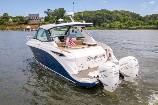 Sea Ray 320 image