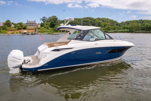 Sea Ray 320 image