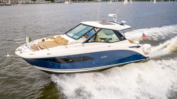 Sea Ray 320 