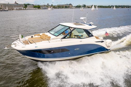 Sea Ray 320 image