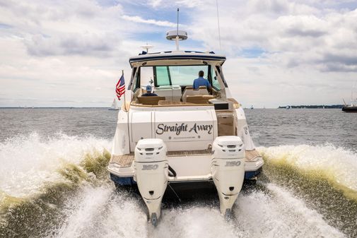 Sea Ray 320 image