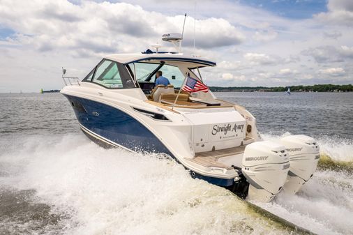 Sea Ray 320 image