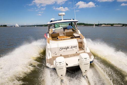 Sea Ray 320 image