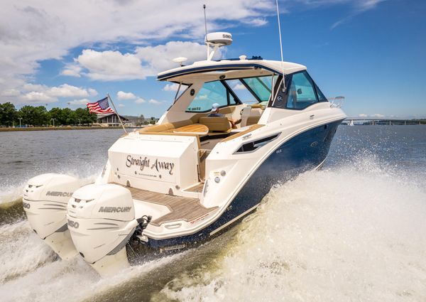 Sea Ray 320 image