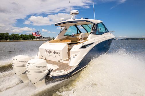 Sea Ray 320 image