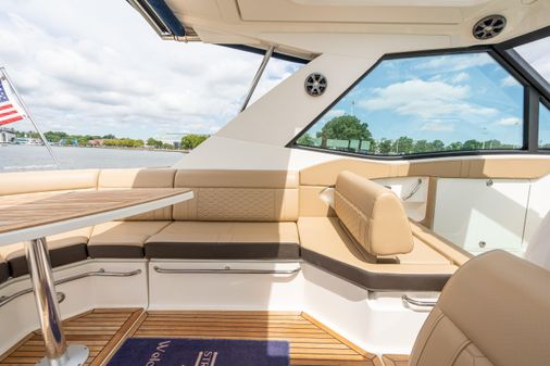 Sea Ray 320 image