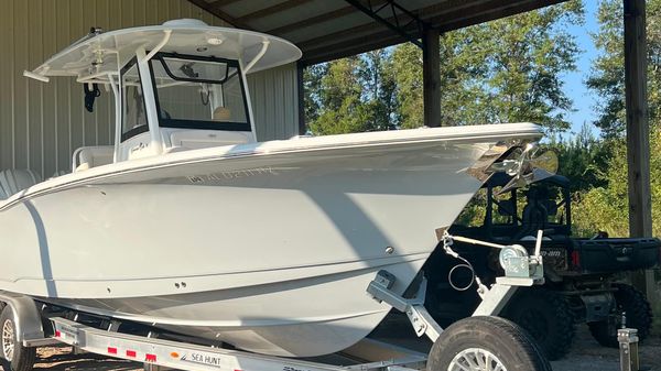 Sea Hunt Gamefish 30 Forward Seating