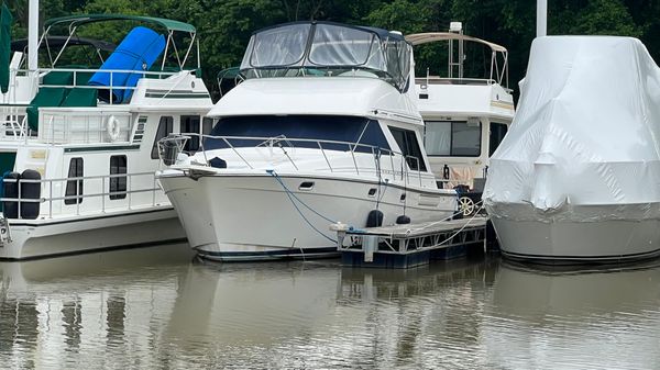 Bayliner 3988 Motoryacht 