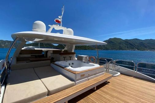 Benetti Delfino 93 image