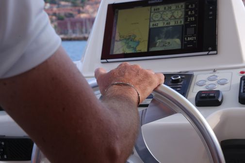 Ferretti Yachts 550 image