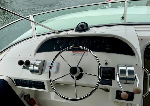 Bayliner 4788-PILOTHOUSE image